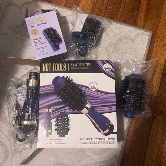 hot tools Other - Hot Tools Signature Series Blowout Brush with Additional Paddle Attachment